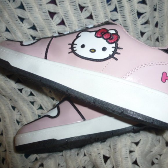 NEW- Hello Kitty by Sanrio Women's Pink Casual Court Sneakers sz10 - Picture 10 of 12